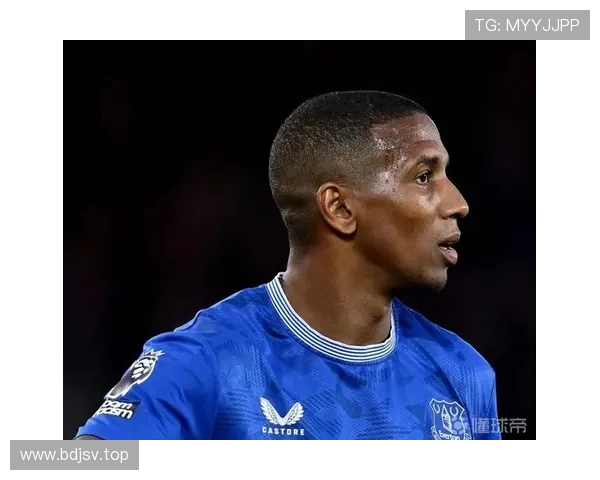 埃弗顿官宣39岁老将阿什利扬合同到期今夏正式告别球队